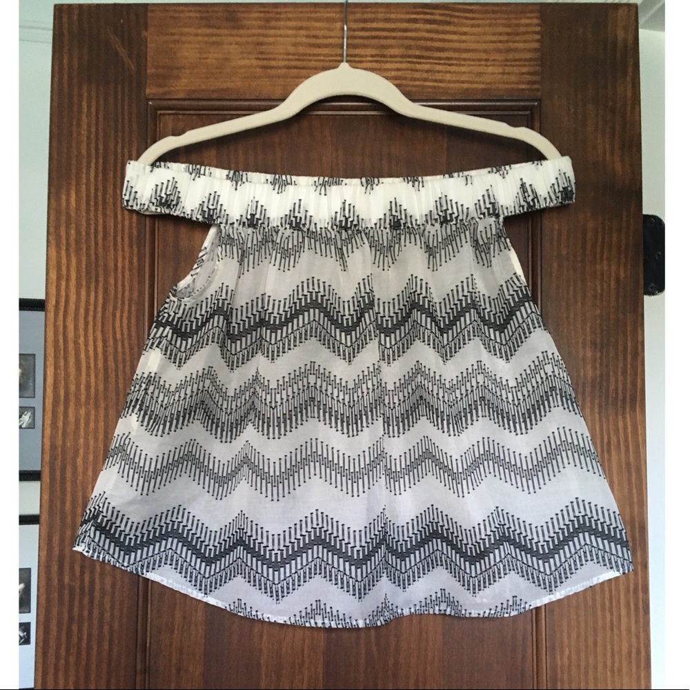 Off the Shoulder Chevron Top